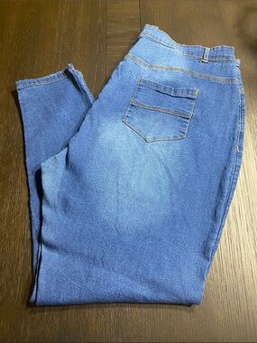 Boohoo Plus Blue High-Waist Stretch Jeans